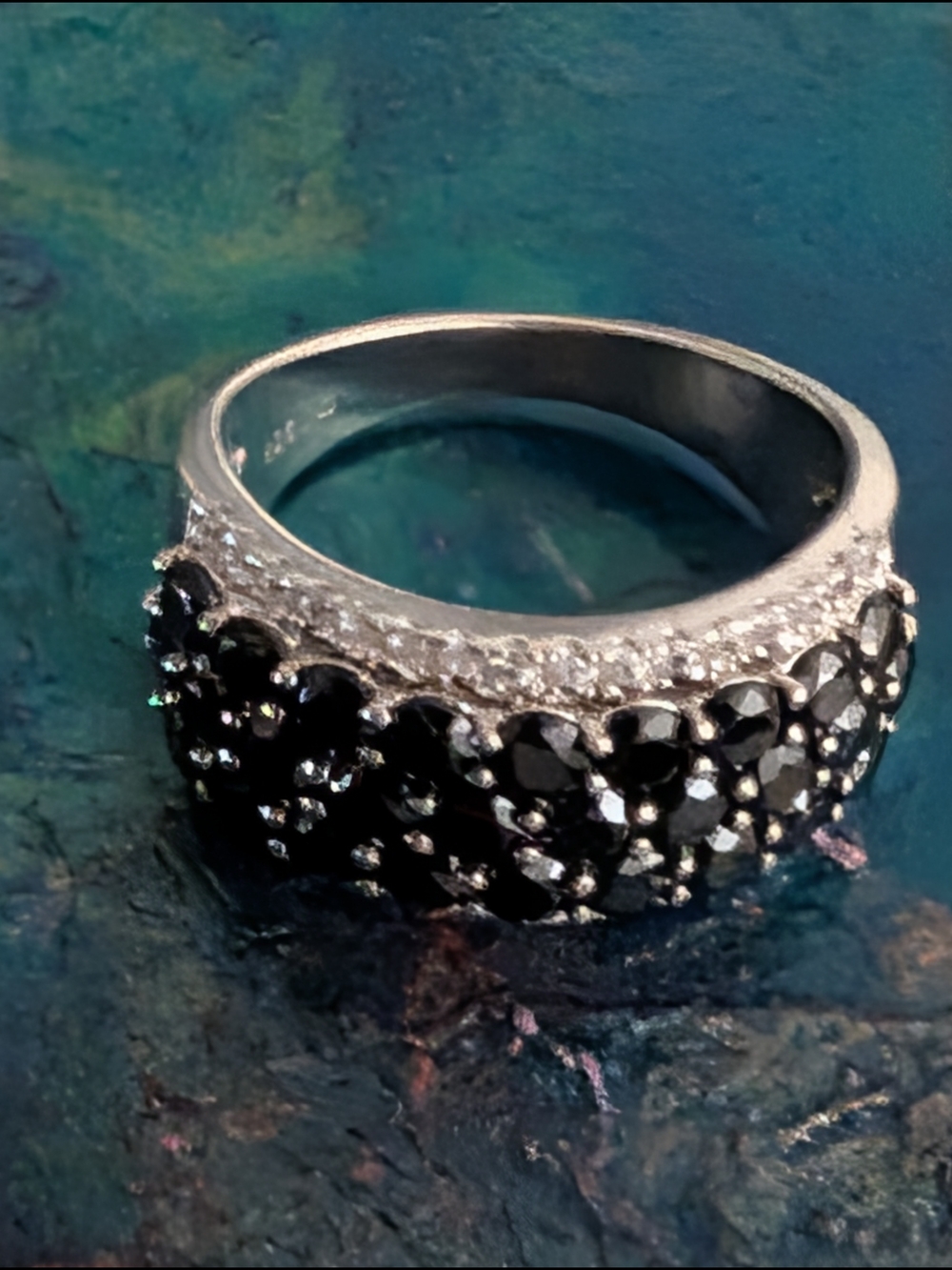 Elegant Black Spinel Pavé Band Ring With Clear CZ's Sterling Silver Ring Size 9 - Picture 3 of 11